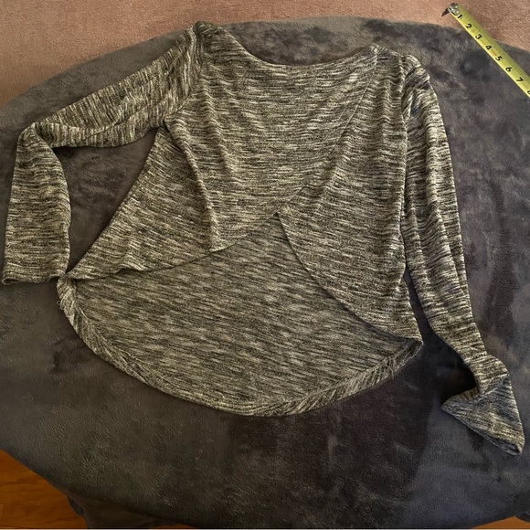 Unique Dex top - Picture 5 of 7